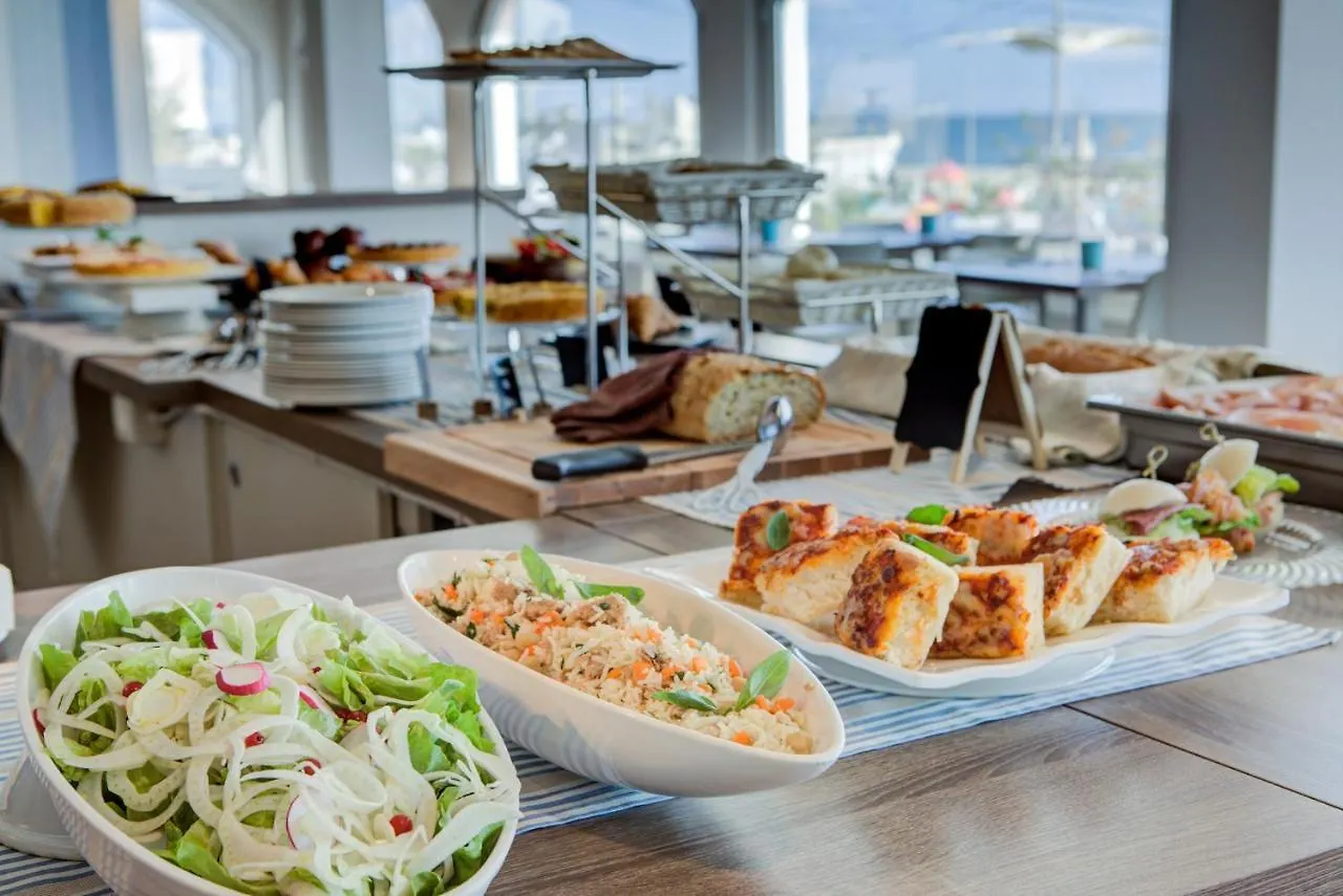 Hotel Alexandra - Beach Front - Healthy Xxl Breakfast & Brunch Until 12 30 - Parking Included Misano Adriatico
