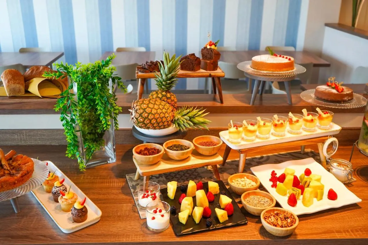 Hotel Alexandra - Beach Front - Healthy Xxl Breakfast & Brunch Until 12 30 - Parking Included Misano Adriatico